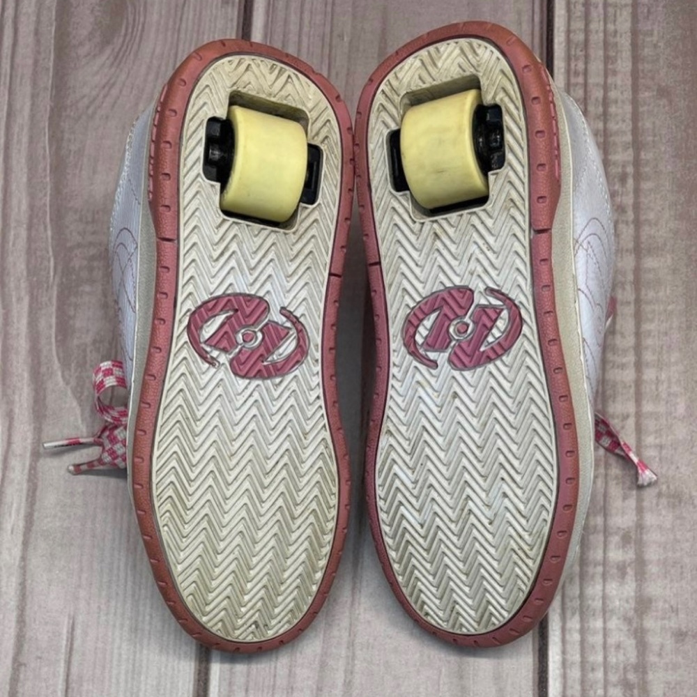 Heelys White Pink Kids Sneakers with Checkered Laces - Picture 9 of 9